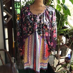 Johnny Was NWT Black and Red Floral Blouse/Tunic NWT 100% silk